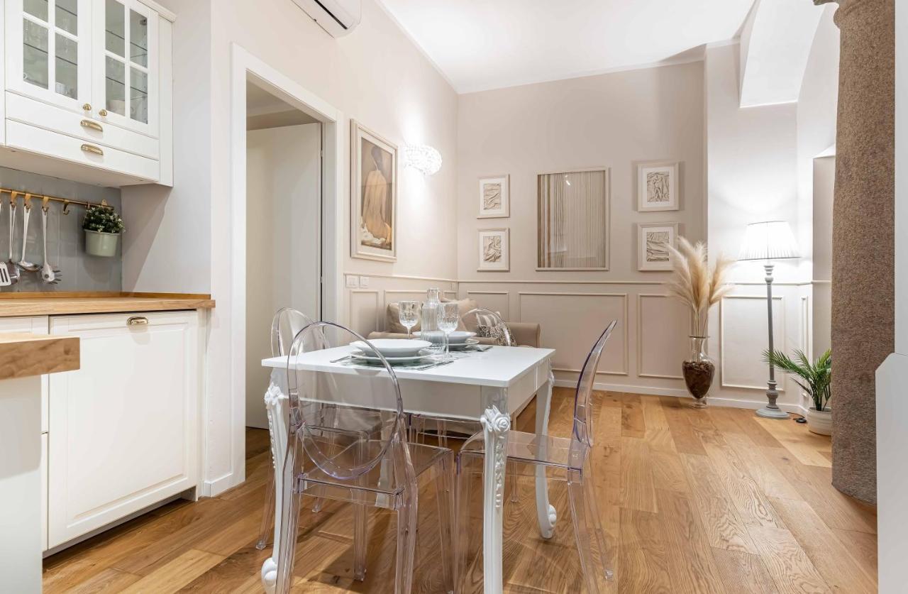 Casa Colonna Romantic Apartment Corso Di Porta Ticinese Milão Exterior foto